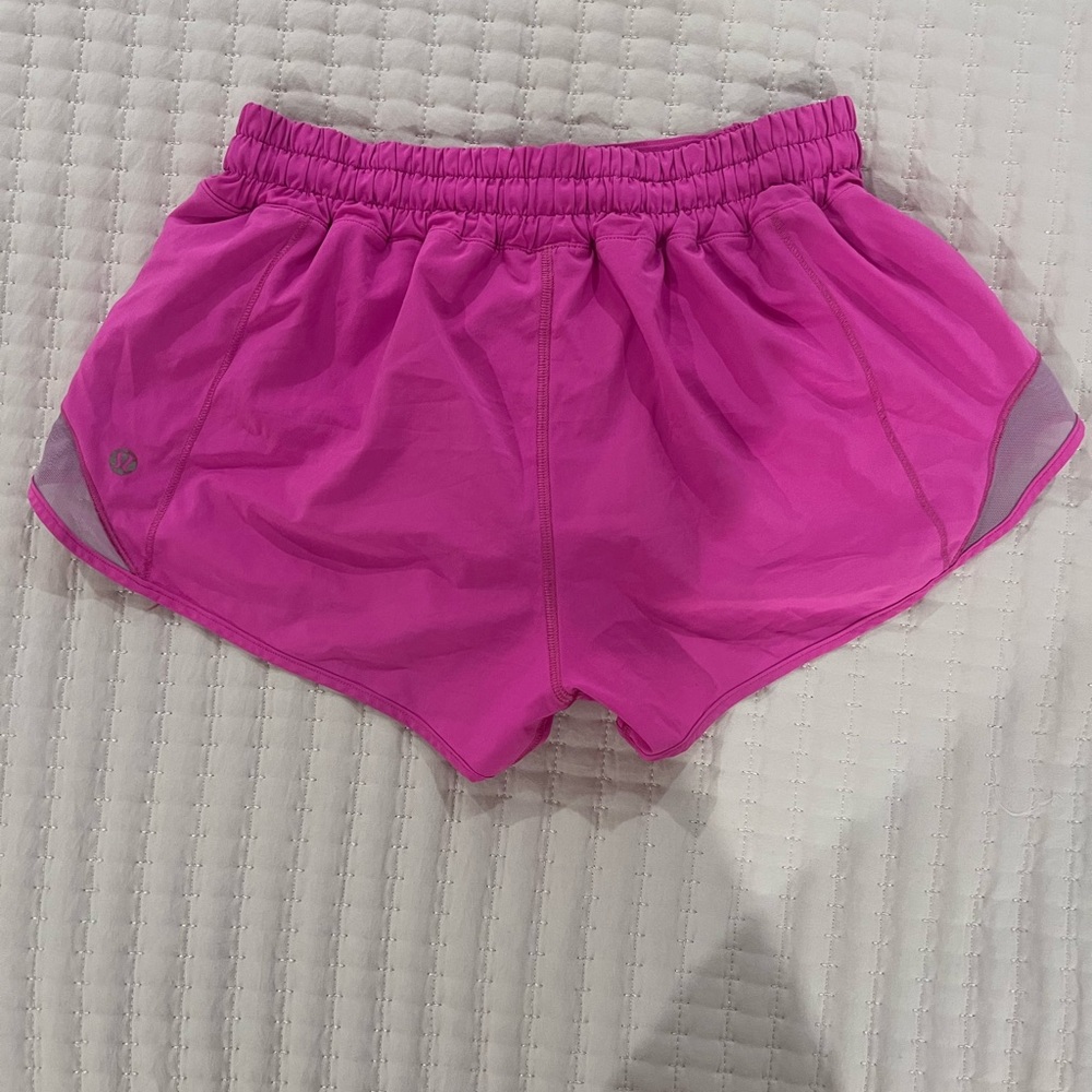 Lululemon Hotty Hot Pow Pink Short 2.5 inseam